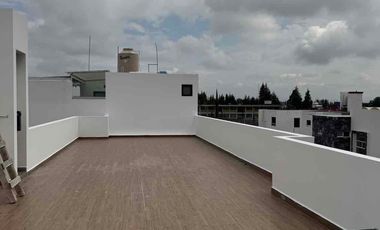 Casa en renta, 4 recámaras en prolongación 3 sur,  Priv  19 ote en San Andrés, Cholula, Puebla.