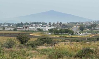 TERRENO EN RENTA 3761M2 TOTALMENTE PLANO Y CON MALLA
