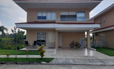 Se Vende Exclusiva Casa Al Norte De Monteria