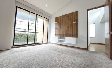 Casa moderna en zona exclusiva Residencial Campestre de Cajica