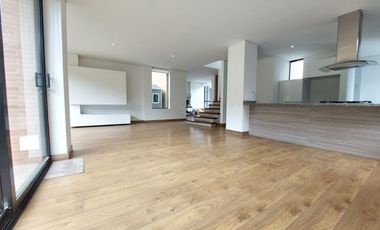 Casa moderna en zona exclusiva Residencial Campestre de Cajica