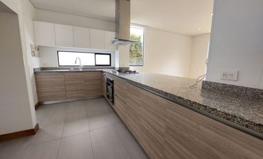 Casa moderna en zona exclusiva Residencial Campestre de Cajica