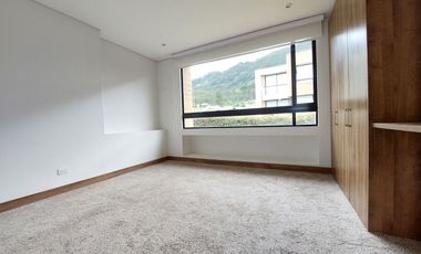 Casa moderna en zona exclusiva Residencial Campestre de Cajica