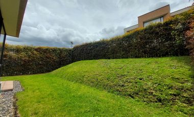 Casa moderna en zona exclusiva Residencial Campestre de Cajica