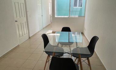 RENTA DE BONITA CASA AMUEBLADA EN HACIENDA VIÑEDOS