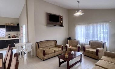 HERMOSA QUINTA VACACIONAL EN VENTA, Sector Yunguilla C1522