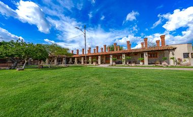 HERMOSO RANCHO EL AGUACERO EN VENTA; ETZATLÁN, JALISCO. MÉXICO.