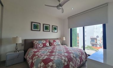 A media cuadra de la 5ta y caminando a la playa