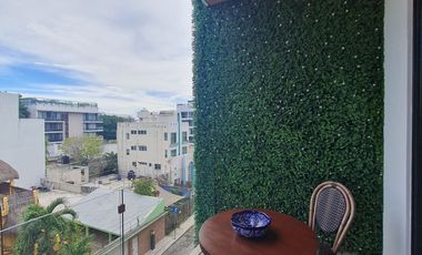 A media cuadra de la 5ta y caminando a la playa