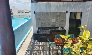 A media cuadra de la 5ta y caminando a la playa