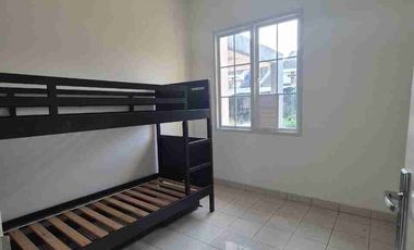 DISEWAKAN RUMAH DELATINOS BSD RAPI MINIMUM 2 TAHUN