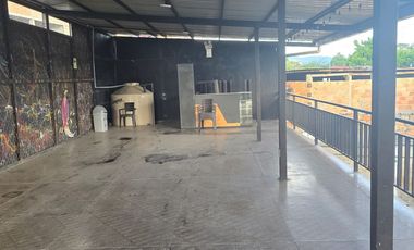 Se Vende Centro de Esparcimiento y Casa Habitable en Morales, con 1,538 m² de Terreno.