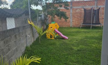 Se Vende Centro de Esparcimiento y Casa Habitable en Morales, con 1,538 m² de Terreno.