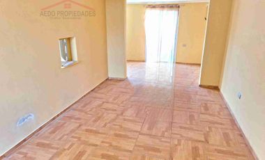 Se Vende Amplia Linda y Funcional casa de un piso, Poblacion Los Paltos, comuna de Quillota, Region Valparaiso.