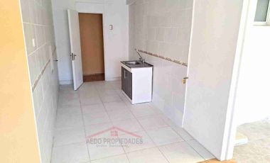 Se Vende Amplia Linda y Funcional casa de un piso, Poblacion Los Paltos, comuna de Quillota, Region Valparaiso.