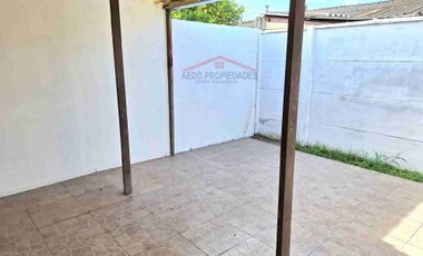 Se Vende Amplia Linda y Funcional casa de un piso, Poblacion Los Paltos, comuna de Quillota, Region Valparaiso.