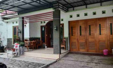 Rumah dijual Cepat  di jl. Kaliurang KM 20,Yogyakarta.Lt 211m² | 4ktdr
