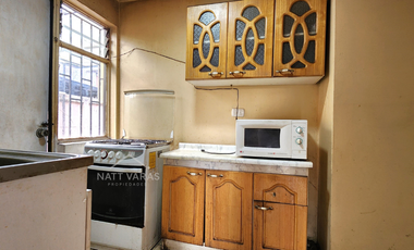 Luminosa Casa 2 D 1 B , Con Jardin En Calle Tranquila