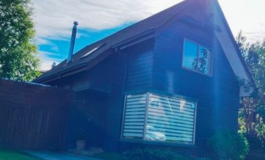 SE VENDE CASA EN PUERTO VARAS, sector lomas del lago II