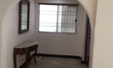 Well secured bungalow with no traffic noice but near transportation.