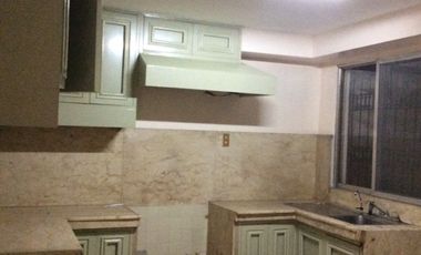 Well secured bungalow with no traffic noice but near transportation.