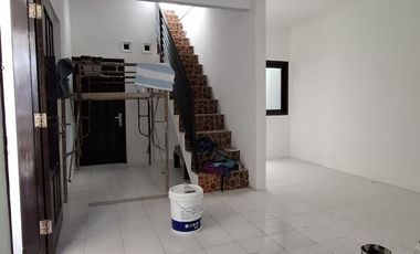 RUMAH 1,5 LANTAI MURAH FULL RENOVASI PUNDAK PAYUNG