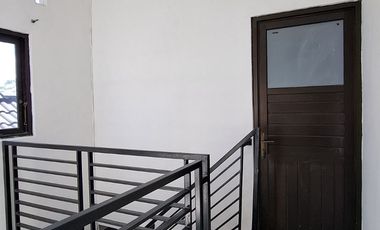 RUMAH 1,5 LANTAI MURAH FULL RENOVASI PUNDAK PAYUNG