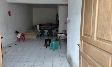 Rumah Luas Taman Modern