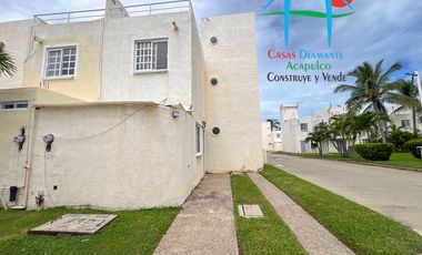 Casa en venta con 4 rec, roof garden con sala y vista a las áreas comunes