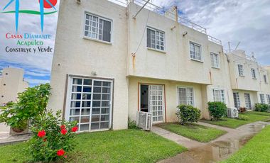 Casa en venta con 4 rec, roof garden con sala y vista a las áreas comunes