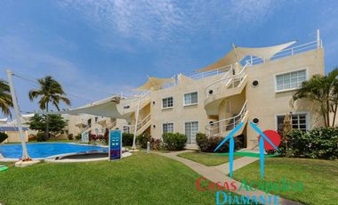 Casa en venta con 4 rec, roof garden con sala y vista a las áreas comunes