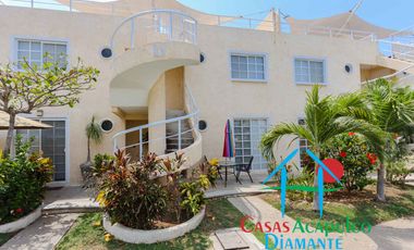 Casa en venta con 4 rec, roof garden con sala y vista a las áreas comunes