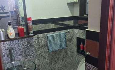 Edificio de 4 pisos en pleno centro con POTENCIAL DE ALTOS INGRESOS.