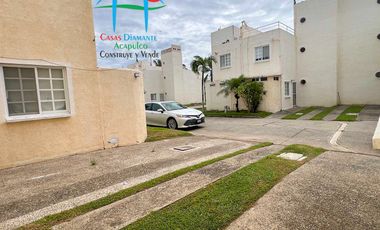 Casa con 4 recámaras y roof garden con vista a las áreas comunes