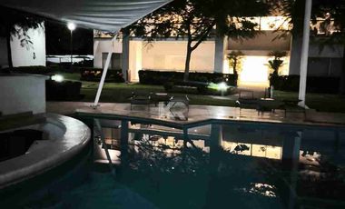 DEPARTAMENTO AMUEBLADO Y CARRITO DE GOLF EN VENTA