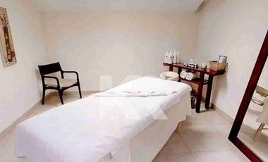 DEPARTAMENTO AMUEBLADO Y CARRITO DE GOLF EN VENTA