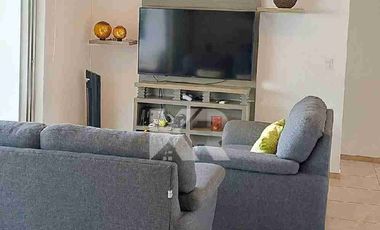 DEPARTAMENTO AMUEBLADO Y CARRITO DE GOLF EN VENTA