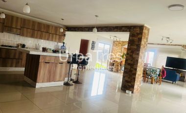 Venta Casa solida 300 m² terreno 500 m² en Valle Azapa