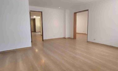 Alquiler amplio departamento en Santiago de Surco limite con Miraflores .