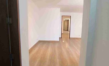 Alquiler amplio departamento en Santiago de Surco limite con Miraflores .