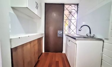 Casa 3 dormitorios 1 baño cerca de Aeropuerto