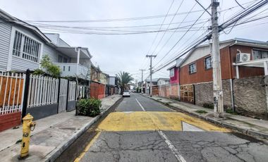 Casa 3 dormitorios 1 baño cerca de Aeropuerto