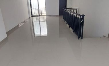 Ruko Korean Town Hadap Jalan Raya Green Lake City Bisa Sewa Gandeng