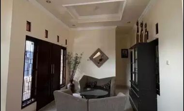 House for Rent in a Family-Friendly Housing Complex Near FE UII