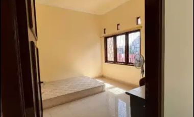 House for Rent in a Family-Friendly Housing Complex Near FE UII