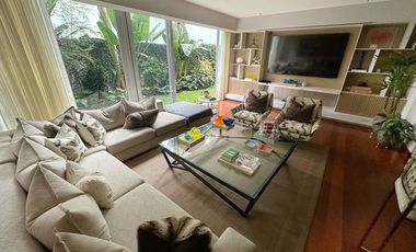 DEPARTAMENTO EN VENTA EN SAN ISIDRO ESTILO CASA EN ZONA DE PARQUES