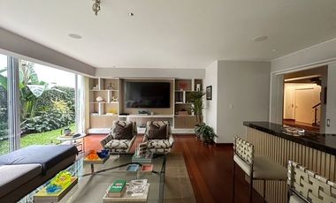 DEPARTAMENTO EN VENTA EN SAN ISIDRO ESTILO CASA EN ZONA DE PARQUES