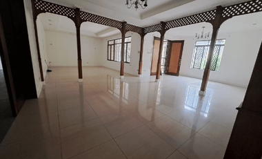 4BR House for Rent in Urdaneta Village, Makati - RR3498982