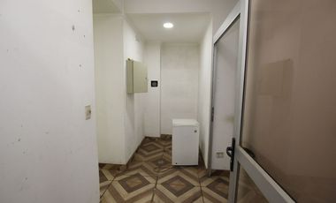 Gran Local Comercial en Calle Matucana 709. Santiago