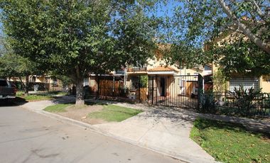 Estupenda Casa en Peñaflor, Sector perfecto para la familia